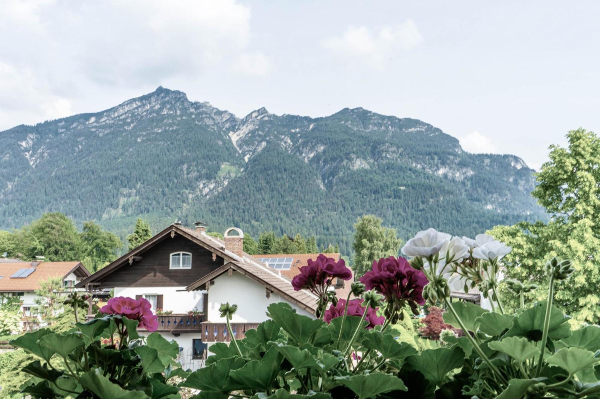 Gaestehaus Quirin Garmisch-Partenkirchen Esterno foto